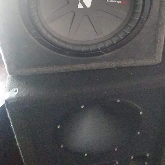 Speaker/ Kicker (Comp R) - Picture 2 of 2